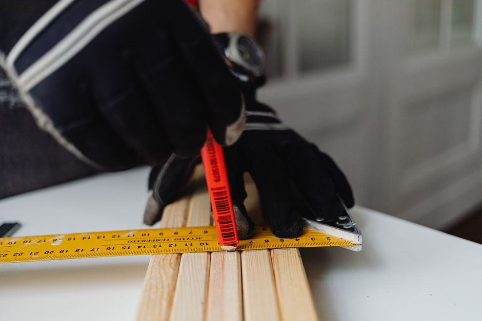 Wand bekleden met houten latten — afbeelding 3