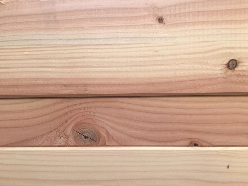 Zwevende plank bevestigen aan stenen muur — afbeelding 3